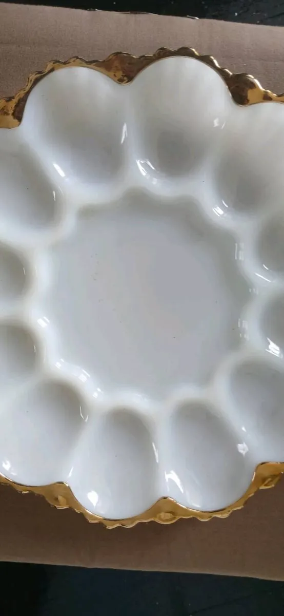 Mid-century Milk Glass Deviled Egg Plate - Image 4