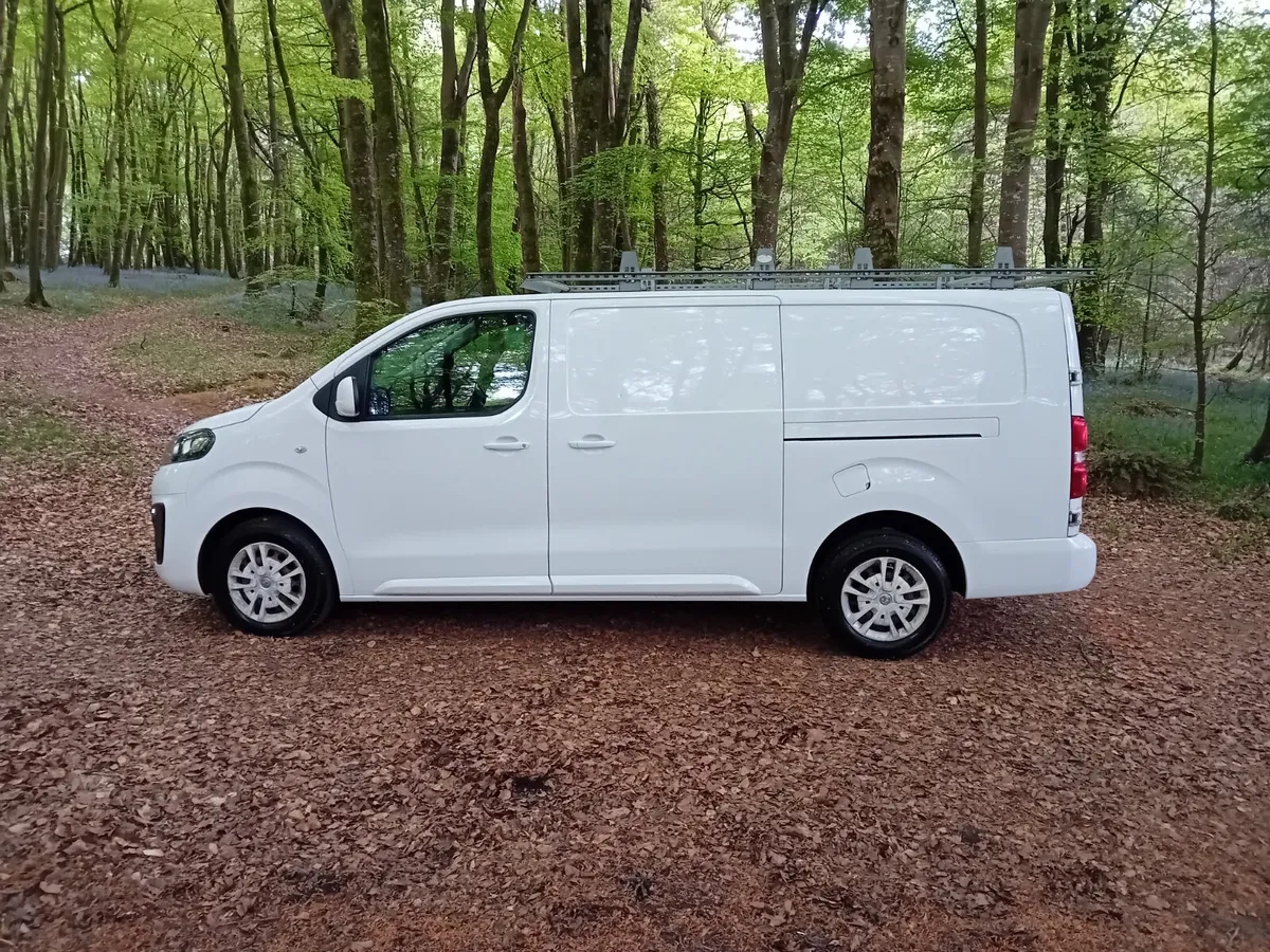 192 VAUXHALL/ OPEL VIVARO LWB   1.5 6 SPEED - Image 4