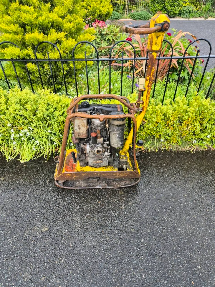 DIESEL WACKER PLATE - Image 1