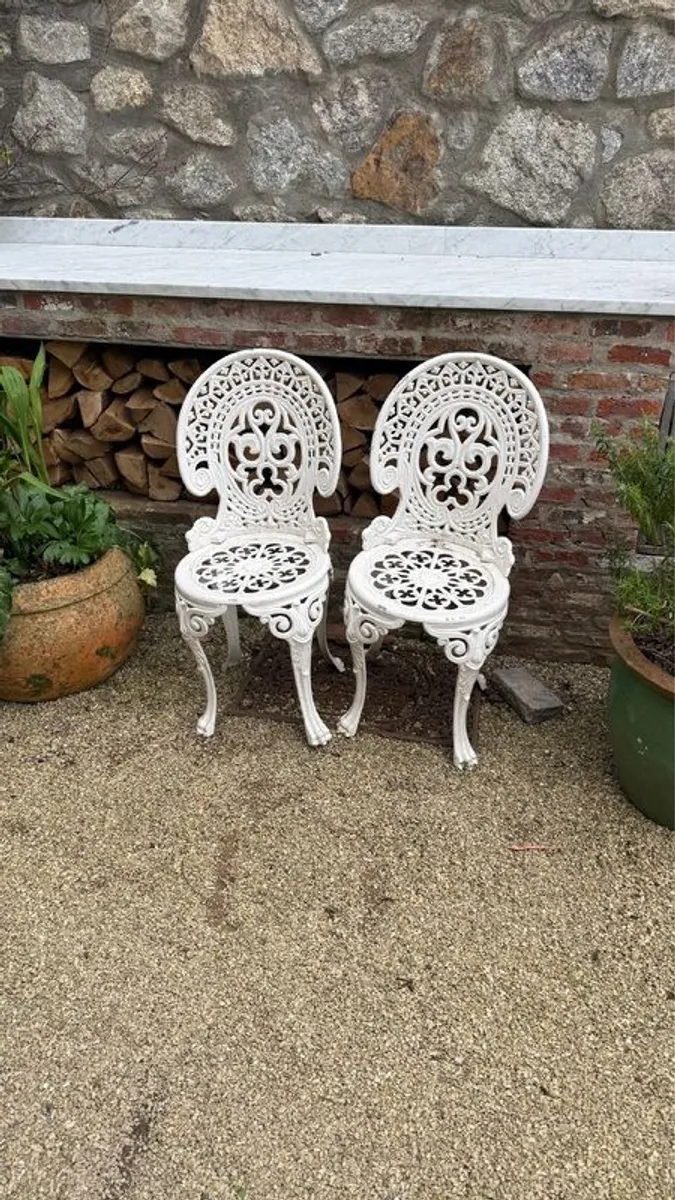 white garden chairs - Image 3