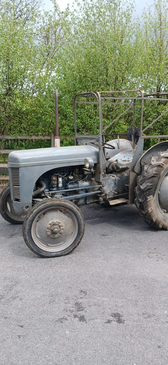 1951 ferguson 20 Tvo - Image 1