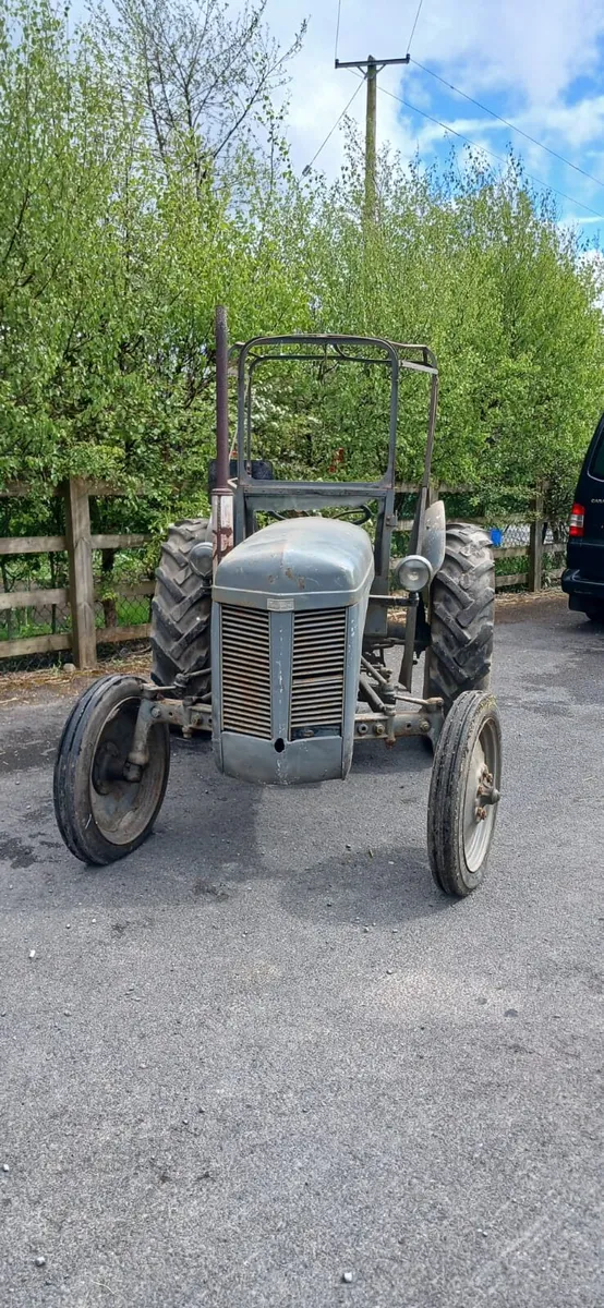1951 ferguson 20 Tvo - Image 2