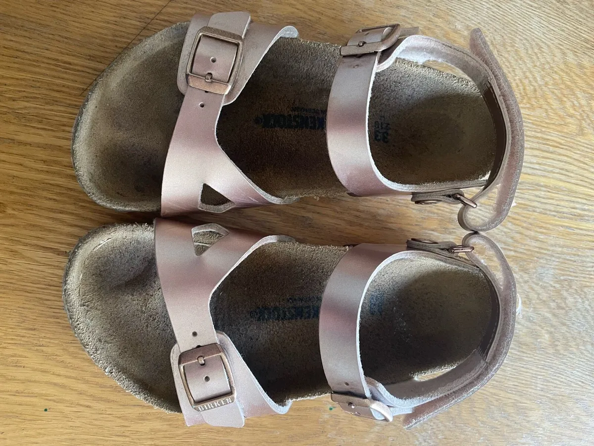 Sandels - Image 2