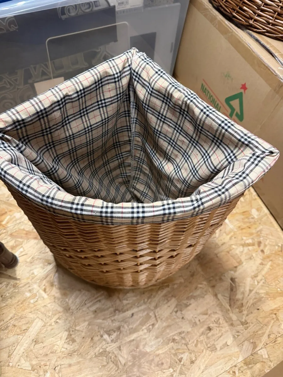 Laundry - Image 3