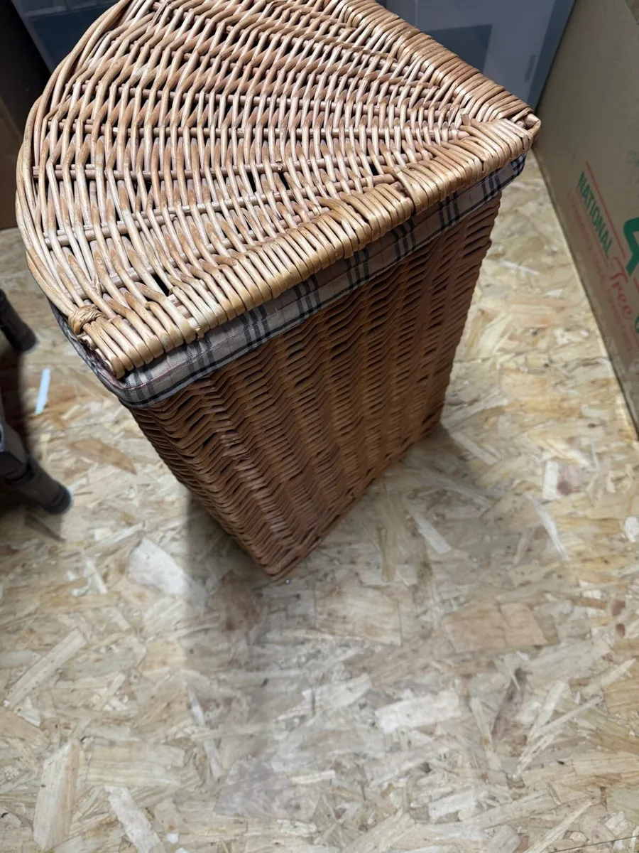 Laundry - Image 4