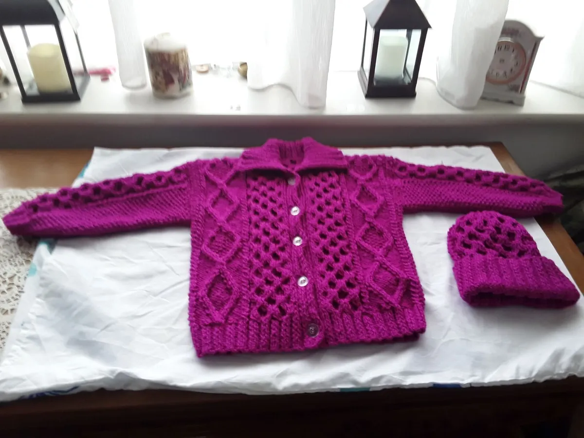 Brand new hand knitted Aaron toddler cardigan hat - Image 1