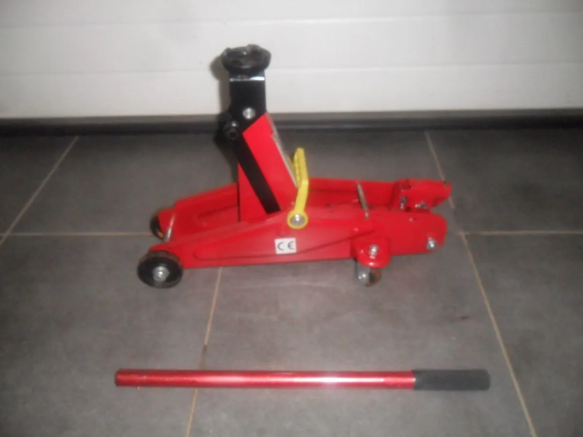 hydraulic trolley jack - Image 3