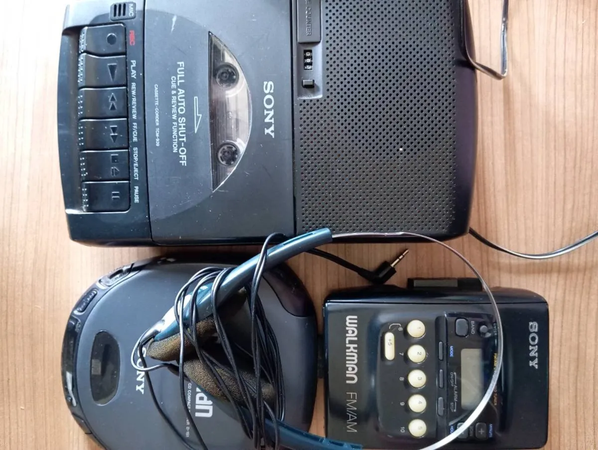 Sony job lot retro gear - Image 2
