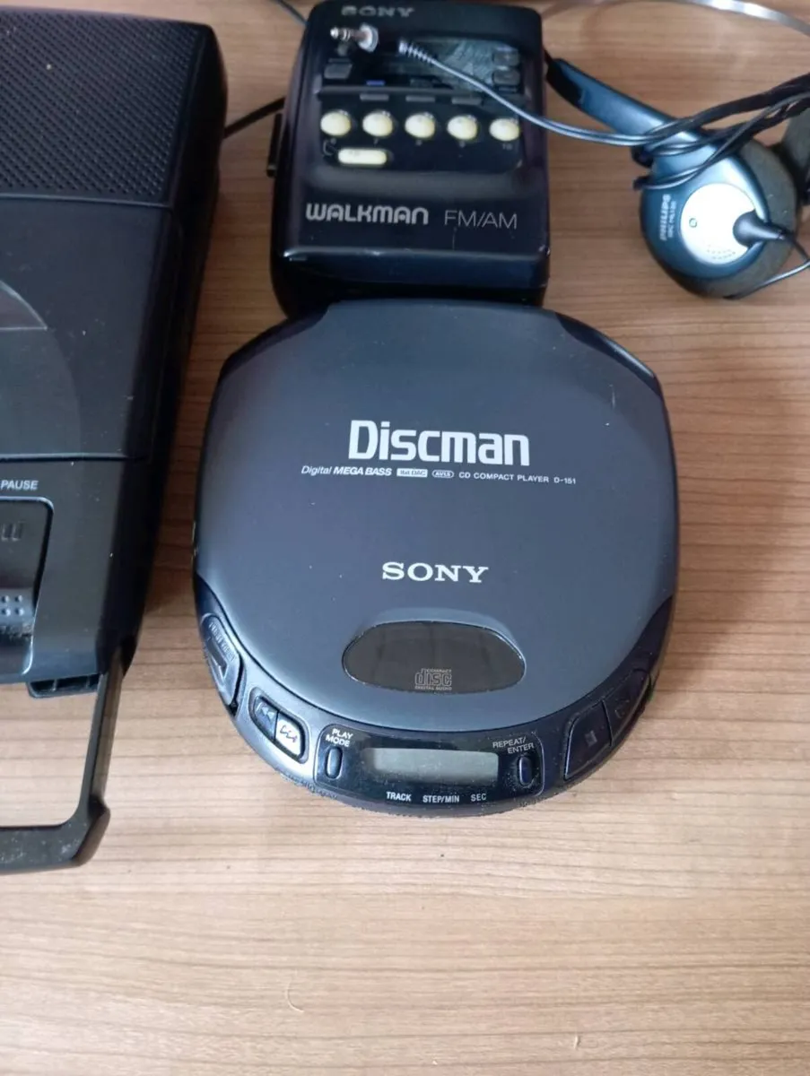 Sony job lot retro gear - Image 3