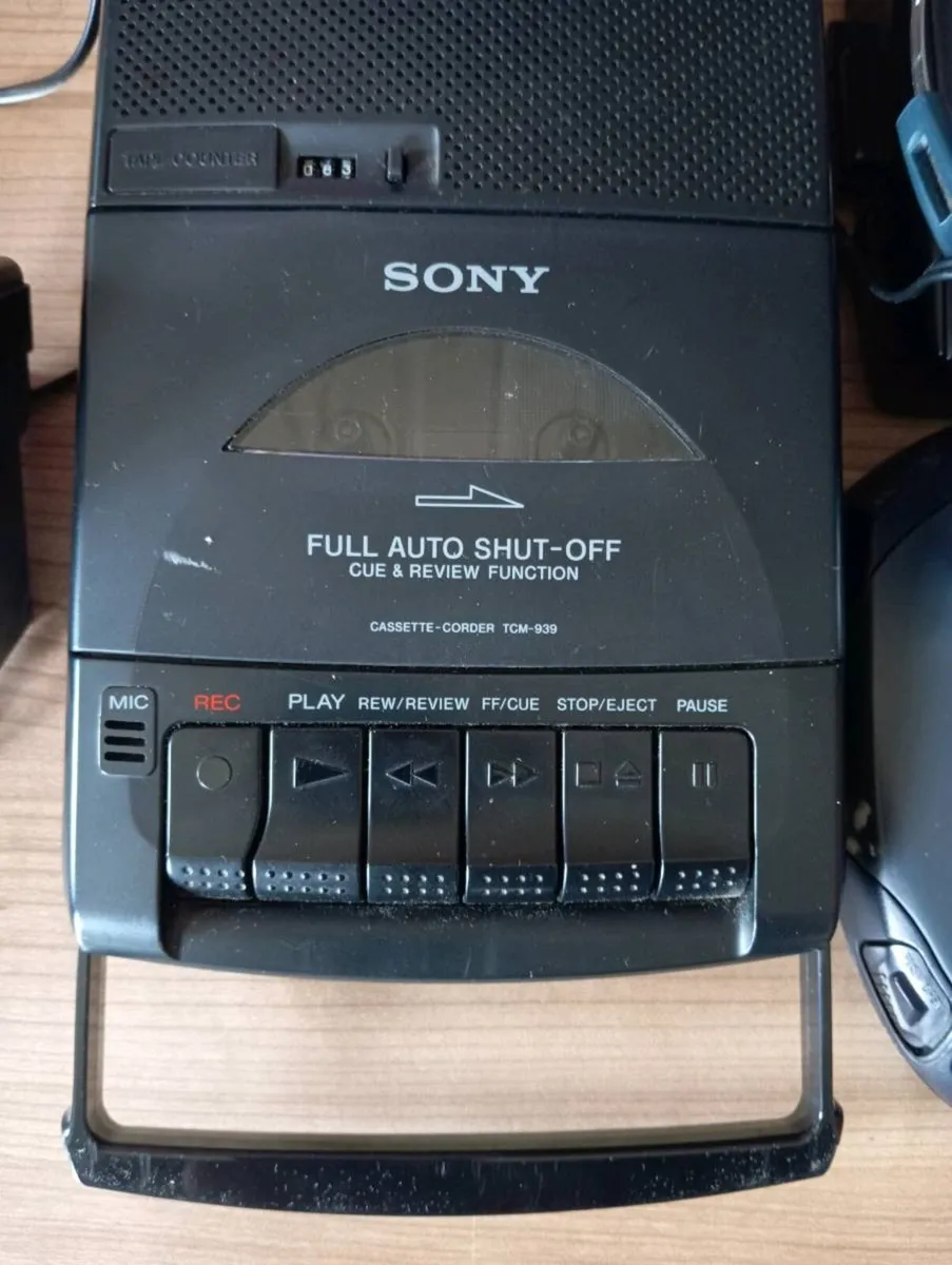 Sony job lot retro gear - Image 1