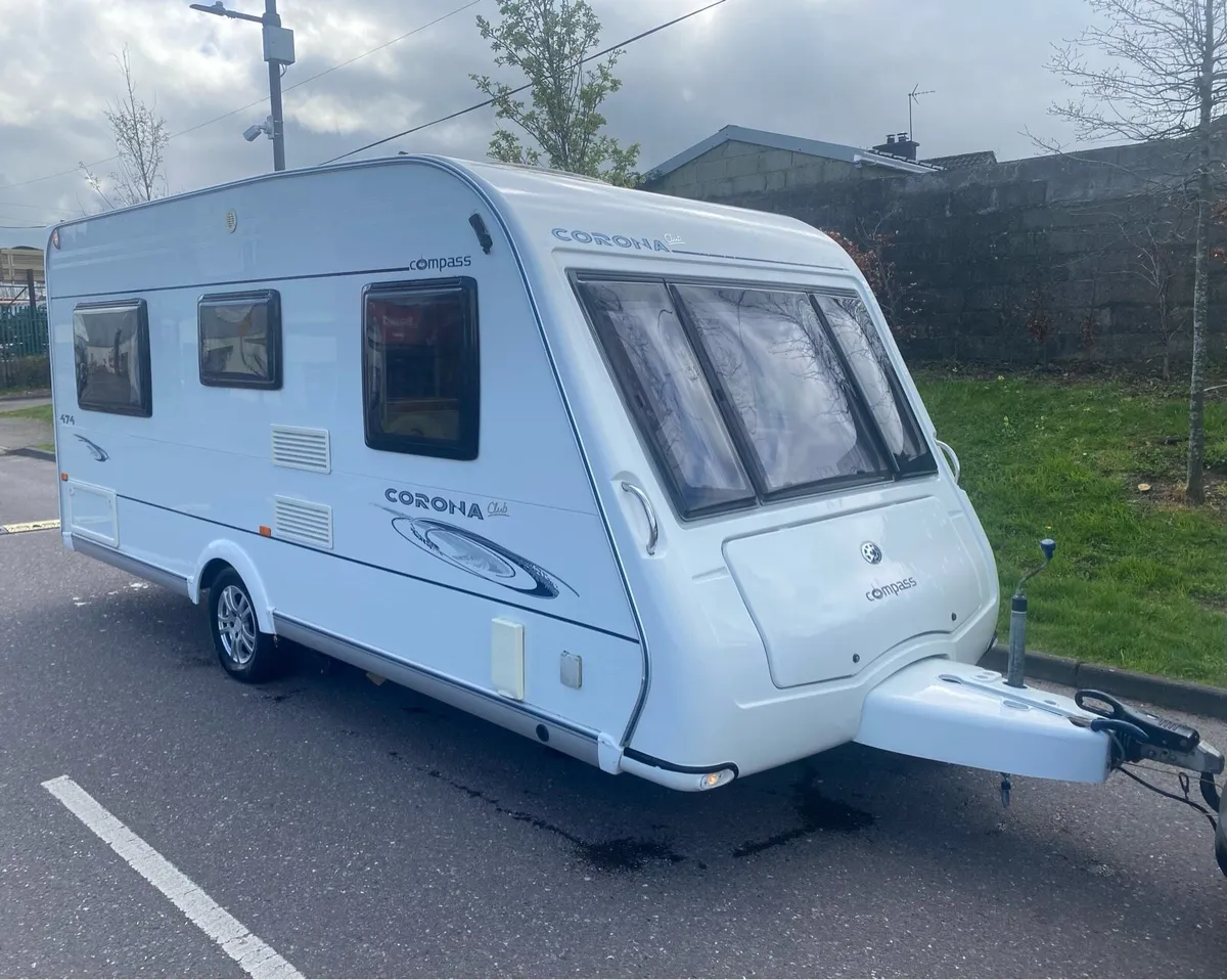 2010 FIXED BED 4 BERTH COMPASS - Image 3
