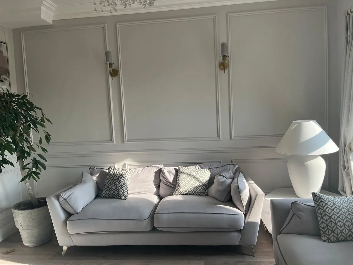 2 x 3 seater couches for sale. €300 - Image 2