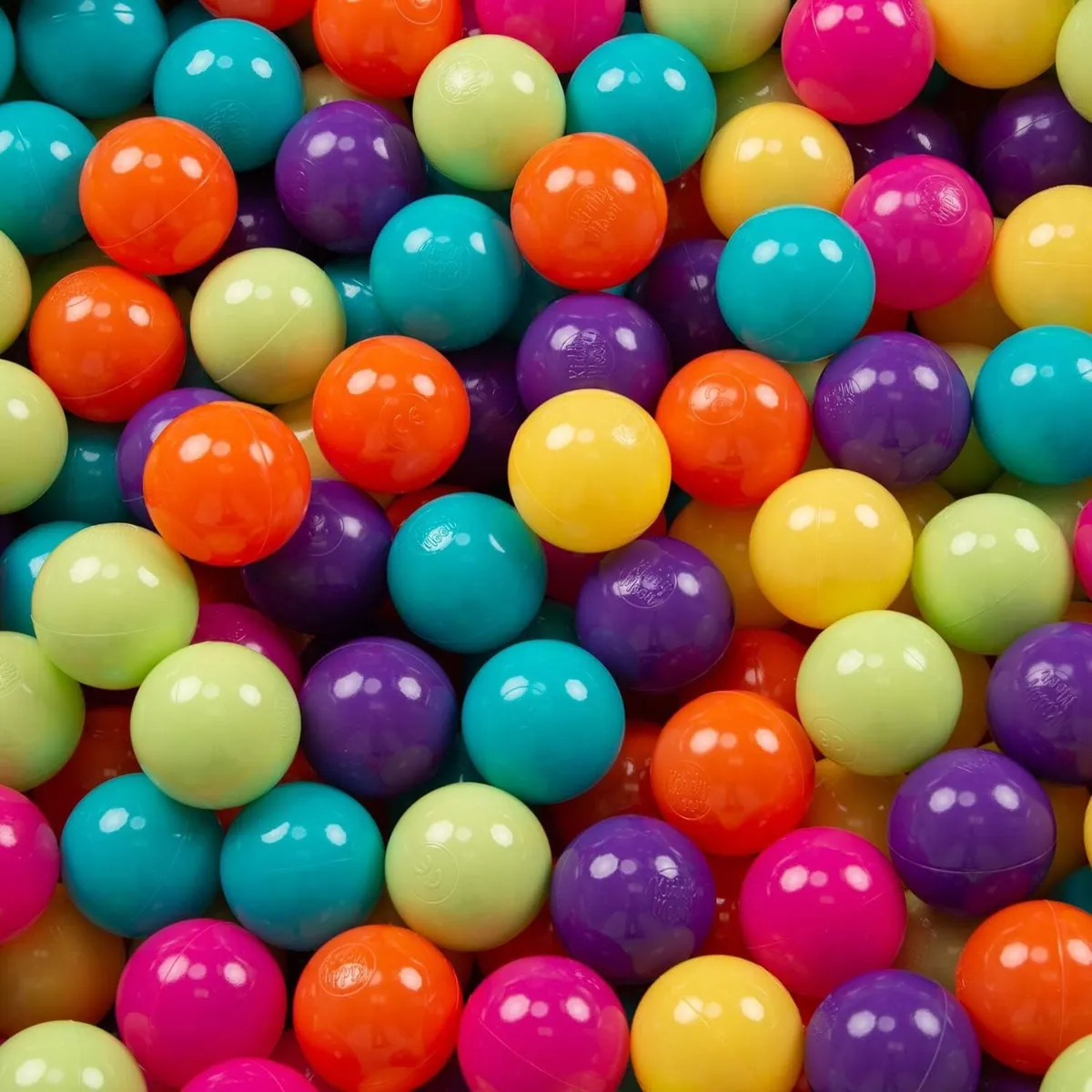 700pcs Kids Ball Pit Balls 7cm Plastic Set - Image 1