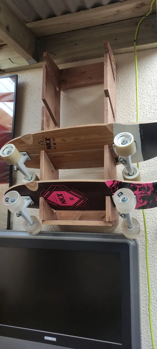 Skateboard (surfskate) - Image 1