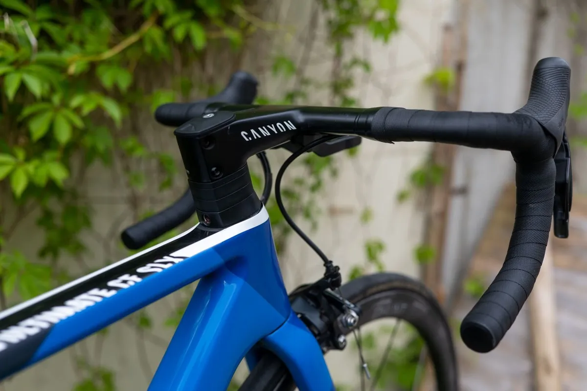 Canyon Ultimate CF SLX –Ultegra Di2–Carbon Wheels - Image 2