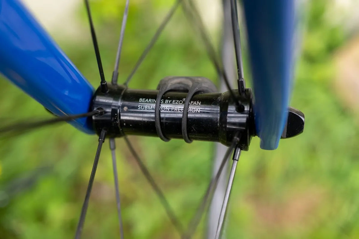 Canyon Ultimate CF SLX –Ultegra Di2–Carbon Wheels - Image 4