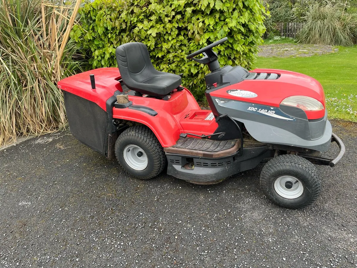 Castlegarden hydro electric clutch ride on lawn - Image 2
