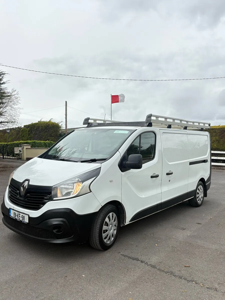 2019 Renault Traffic LWB Doe4/27 tax 8/26 - Image 2