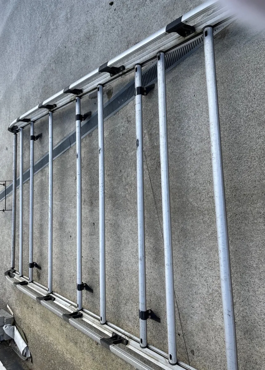 Roof rack - Image 2