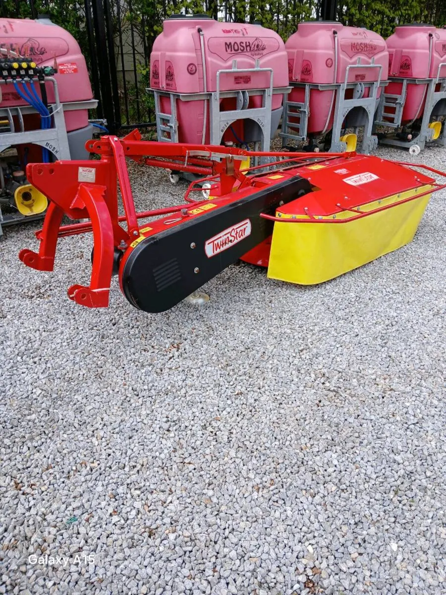 TWIN STAR 5 FT 6 DRUM MOWER. - Image 1