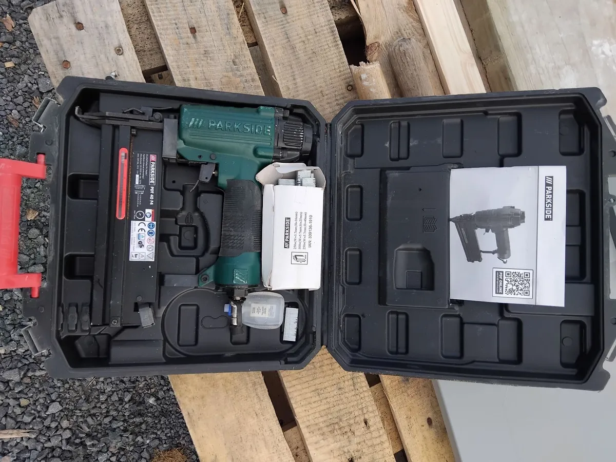 Nail gun pneumatic Parkside