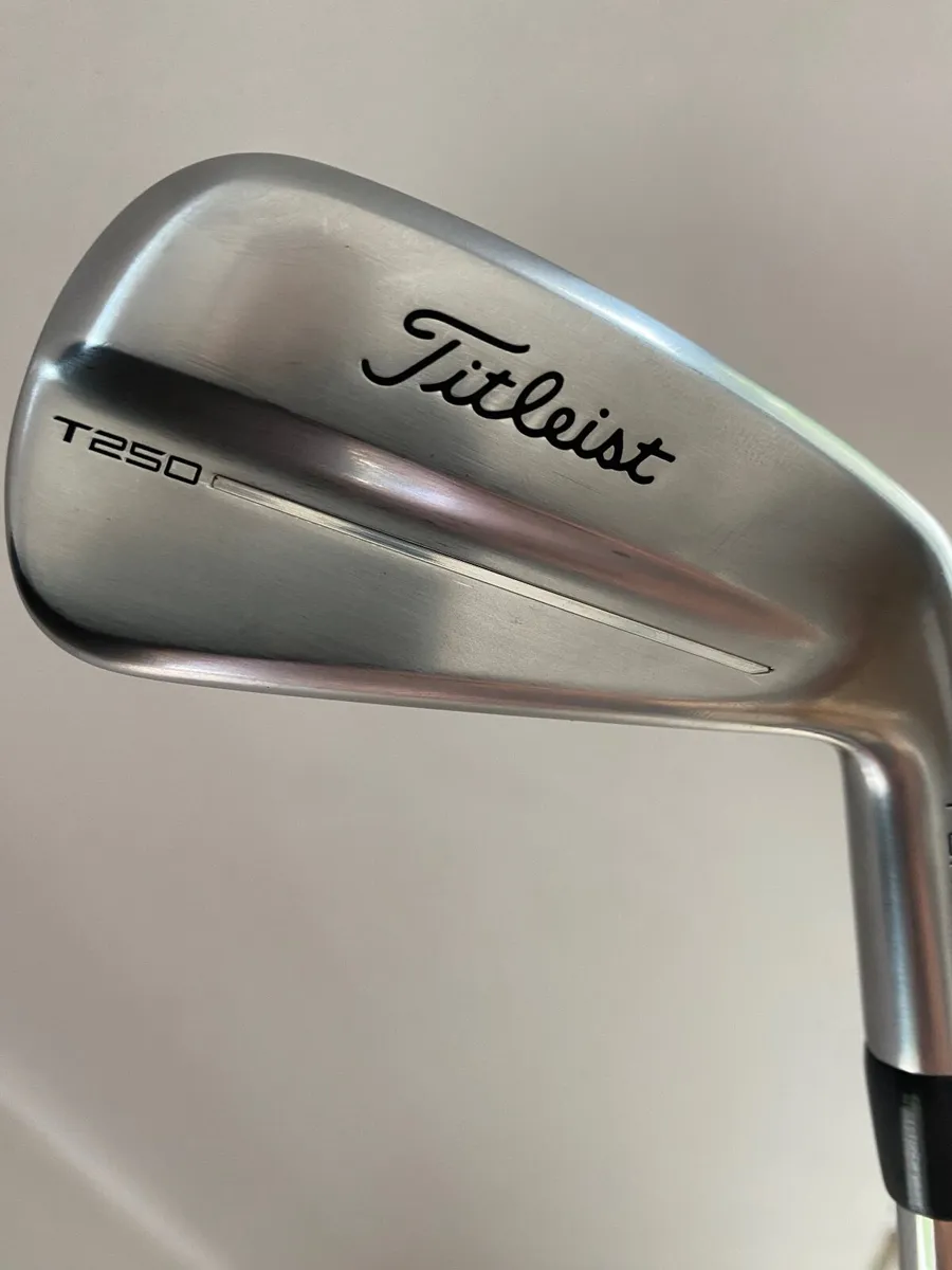 Titleist 3 iron - Image 1