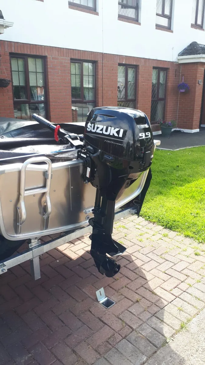 Linder 400 Boat & Suzuki 9.9HP Long Shaft &Trailer - Image 2