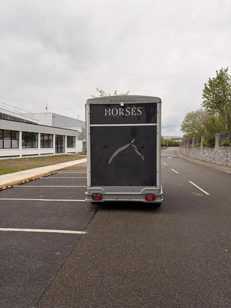 Horse box - Image 4