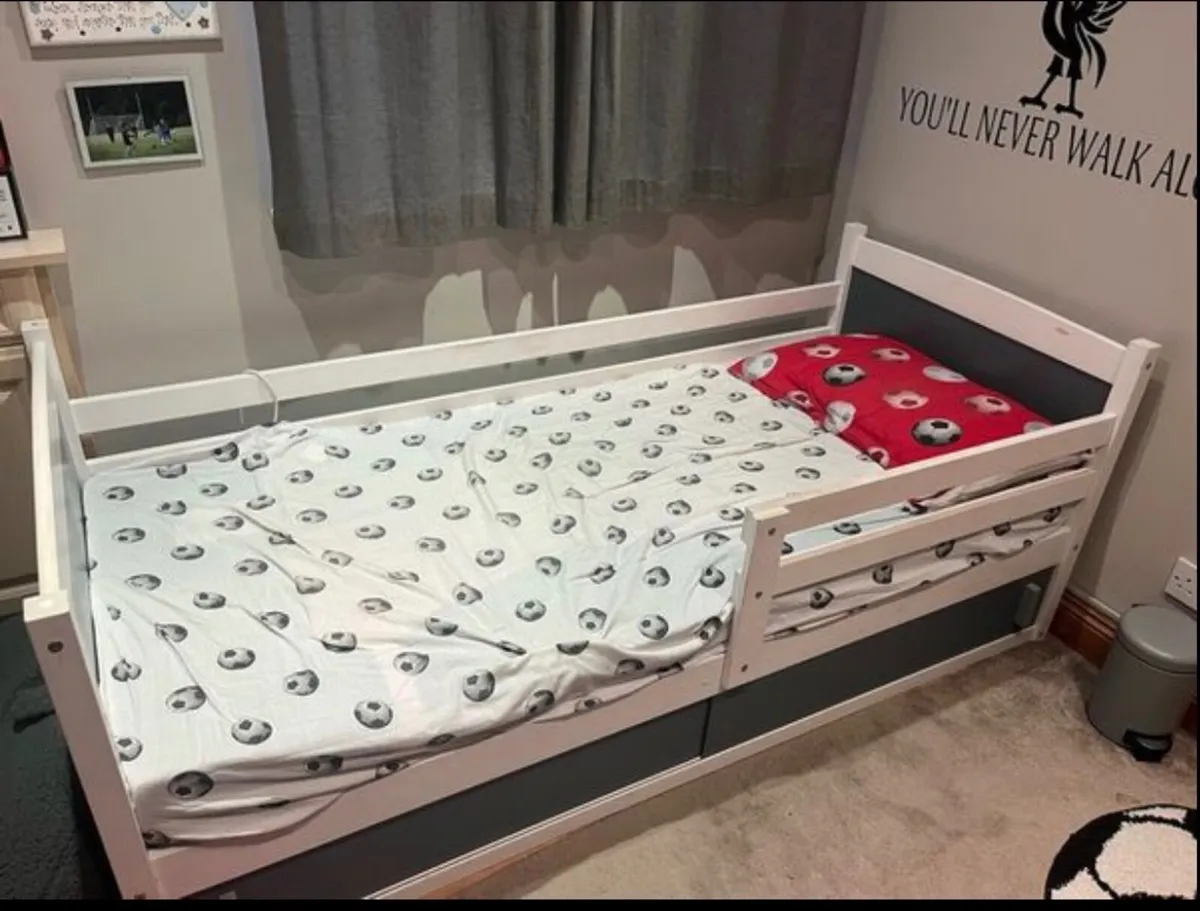Kids bed - Image 2