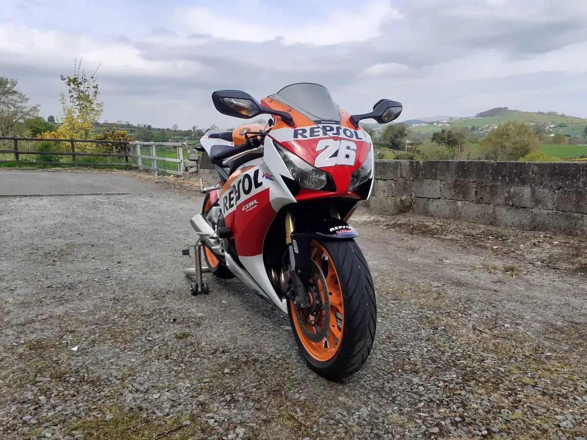 2016 Honda CBR 1000RR Fireblade Repsol No.26 Pedro - Image 4