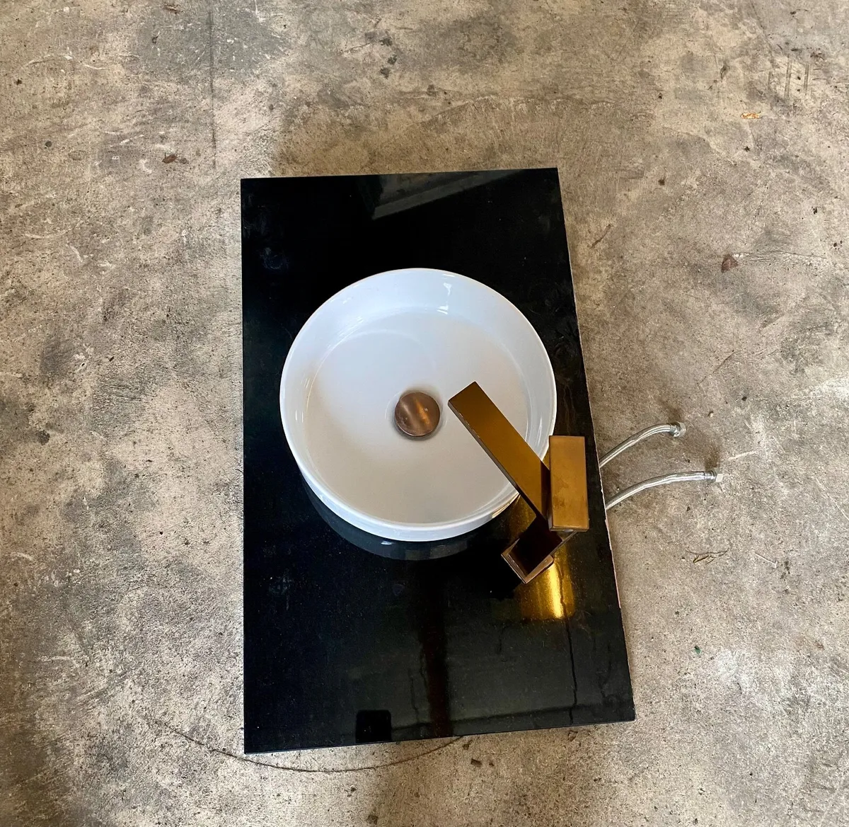 Marble top basin - Image 2
