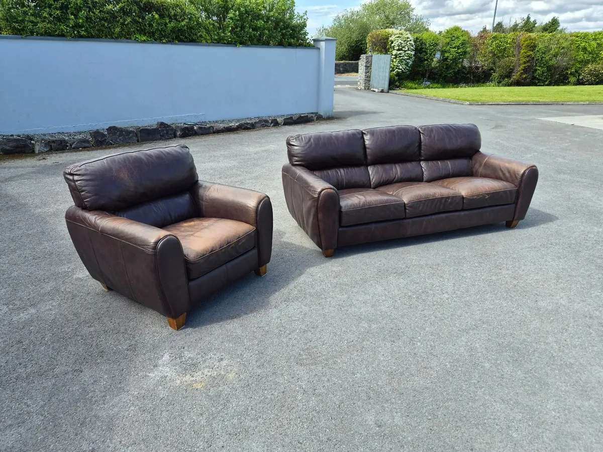 2 Piece Leather sofa set - Image 3