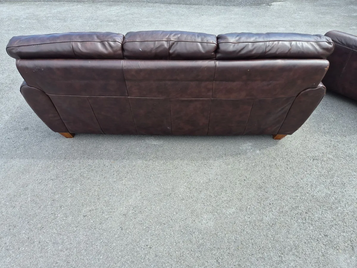 2 Piece Leather sofa set - Image 4