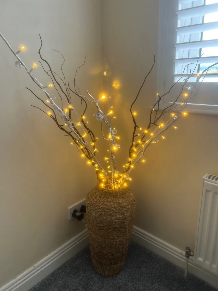 Vase with lights, candle holder with candle - Image 1