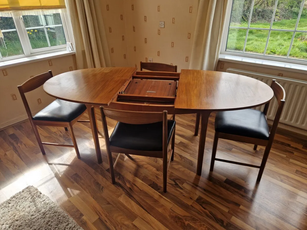 Dining Table & 6 Chairs - Image 3