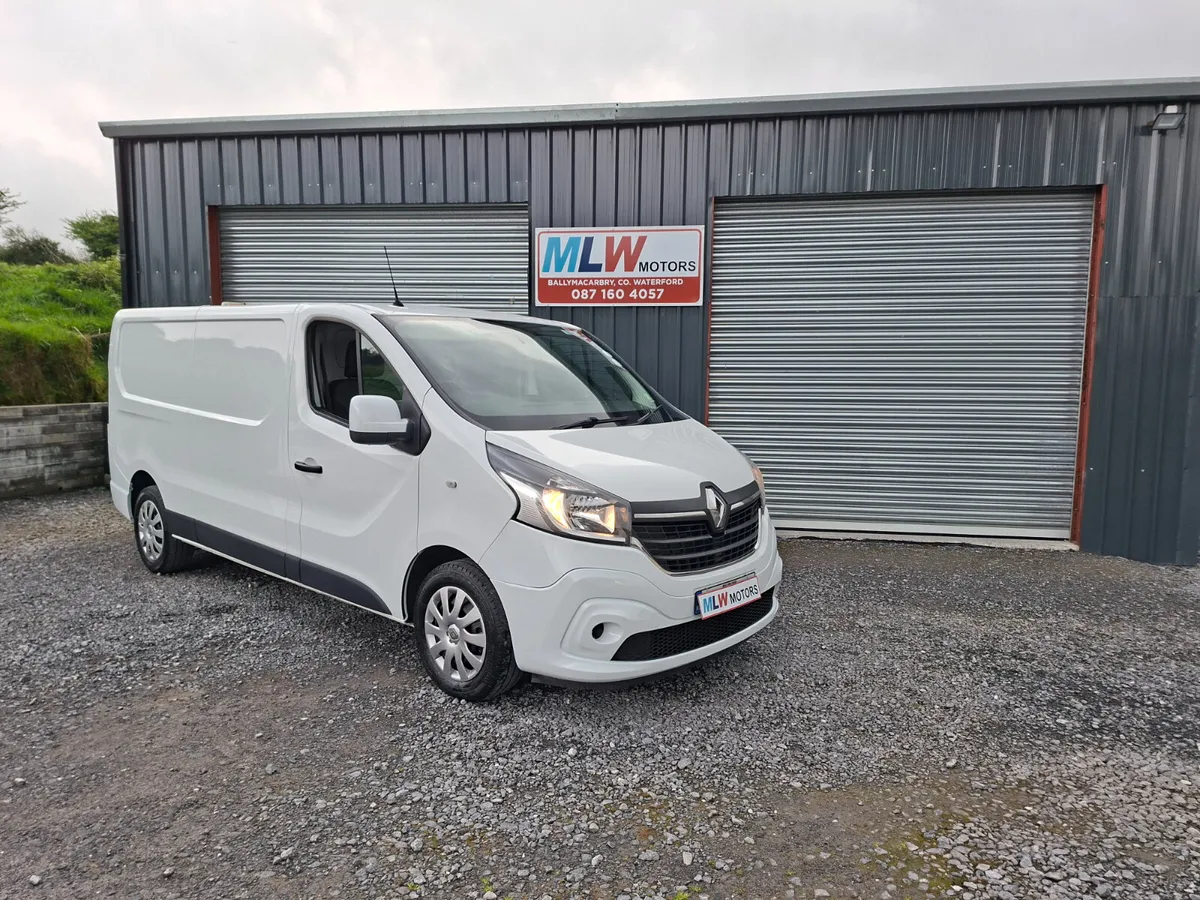 Renault Trafic 211 LWB 2.0L Excellent Condition - Image 1