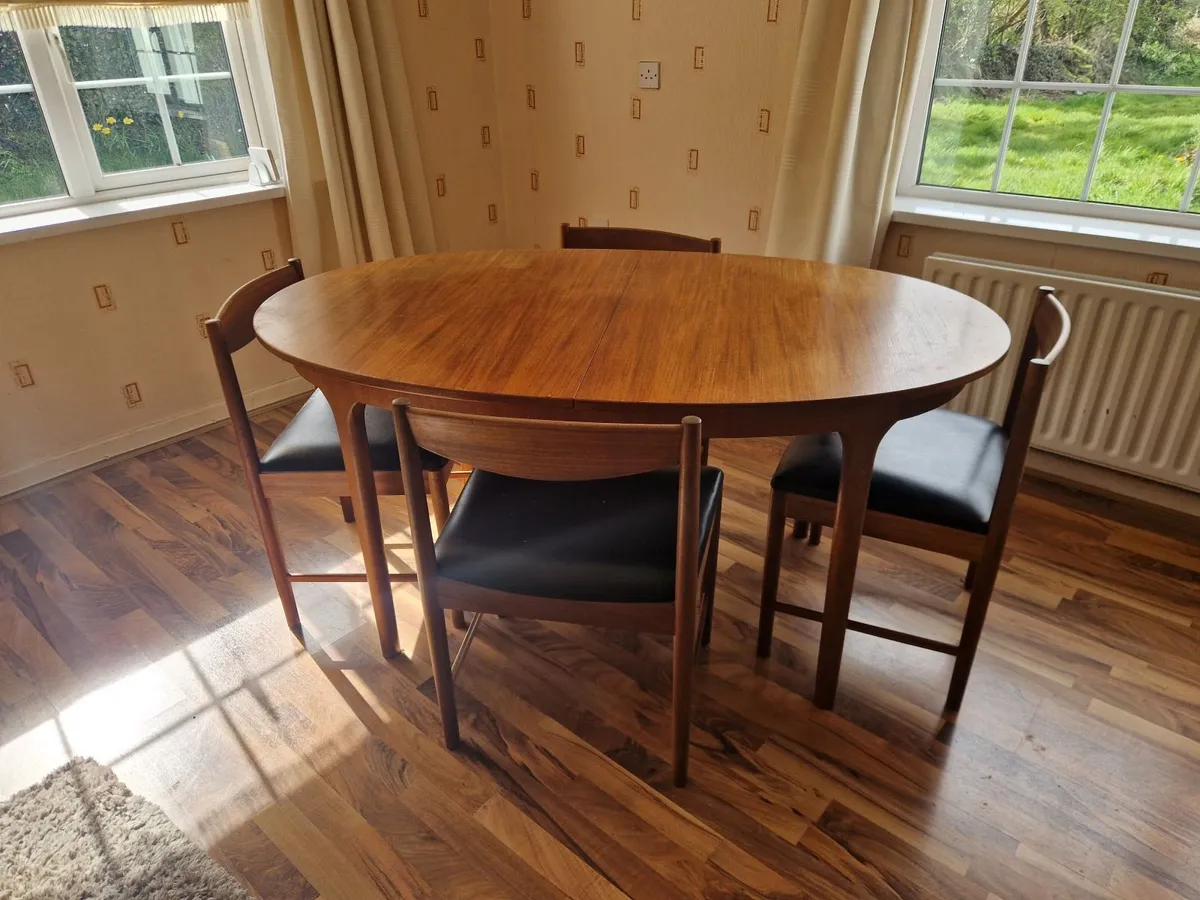 Dining Table & 6 Chairs - Image 4