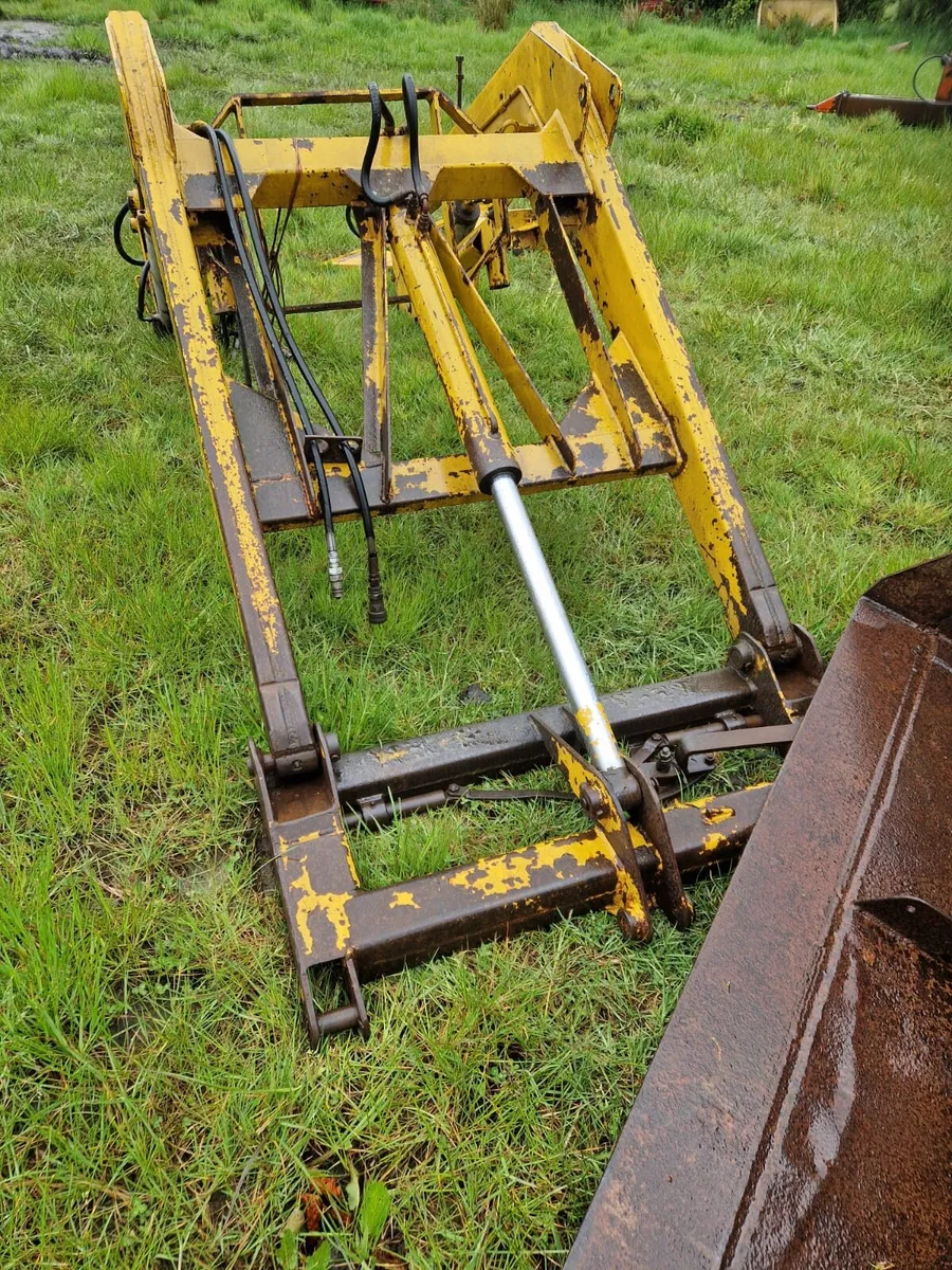 Front loader - Image 4