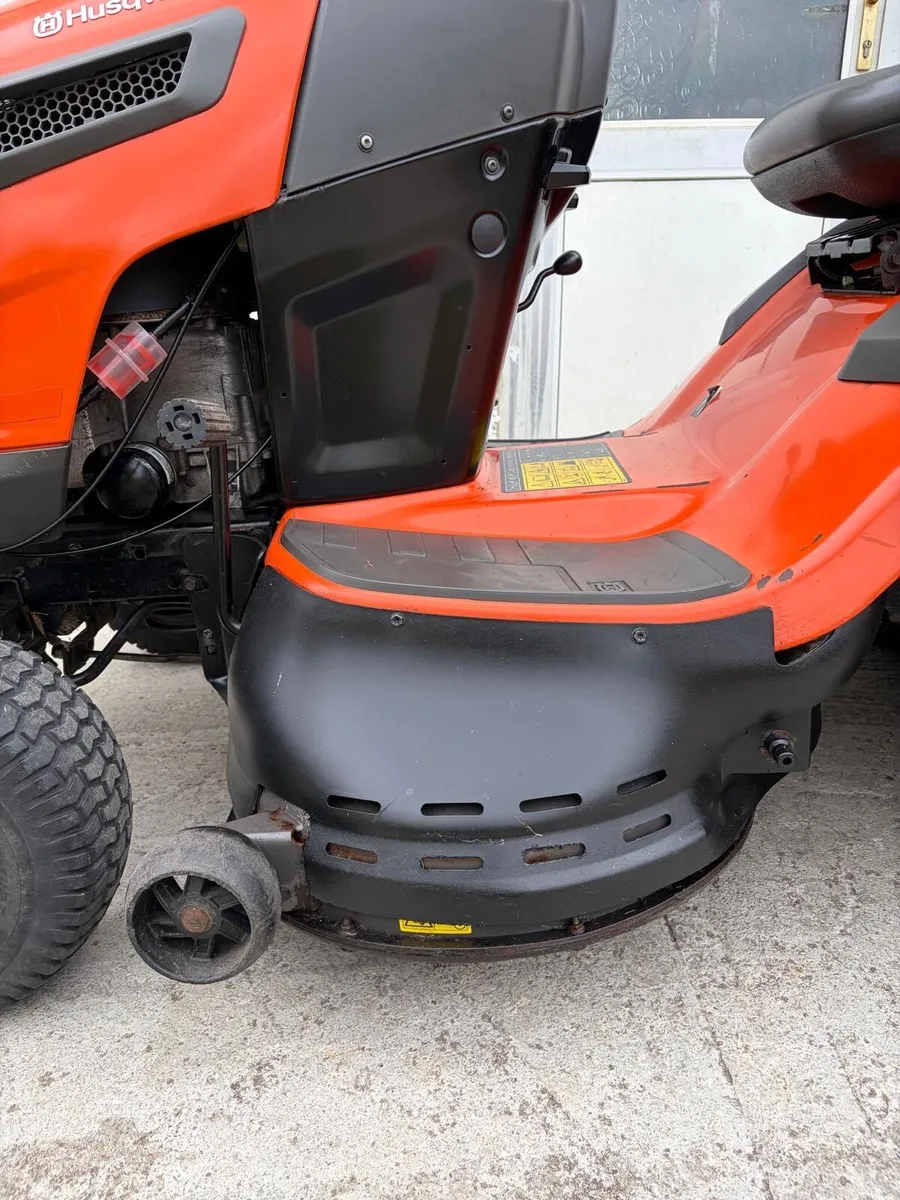RIDE ON LAWNMOWER - Image 4