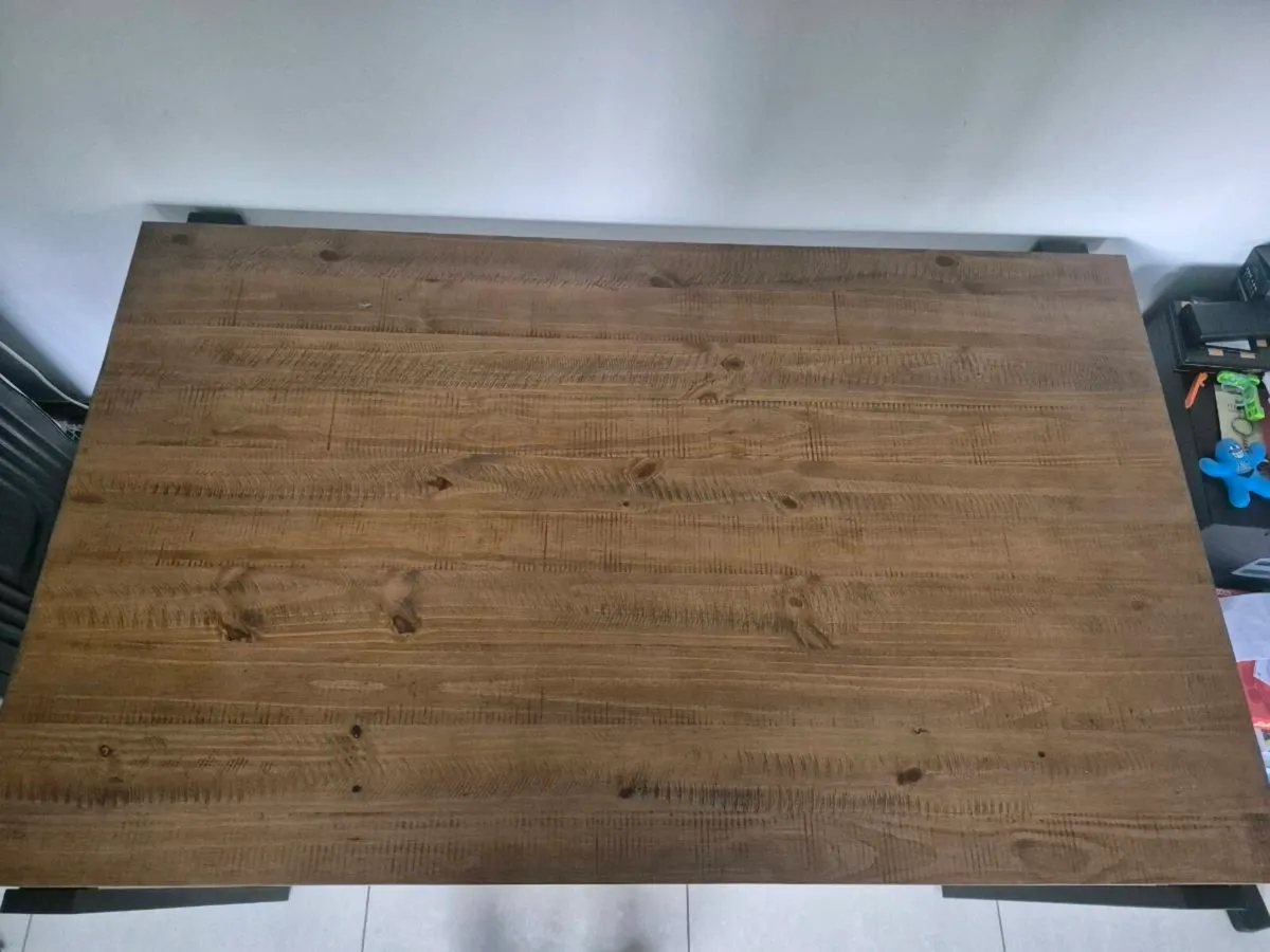 Kitchen table - Image 3