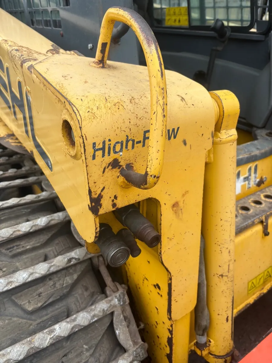 Gehl skid steer - Image 3