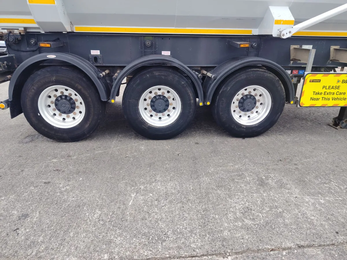 2018 Dennison Steel aggregate tipping trailer - Image 4