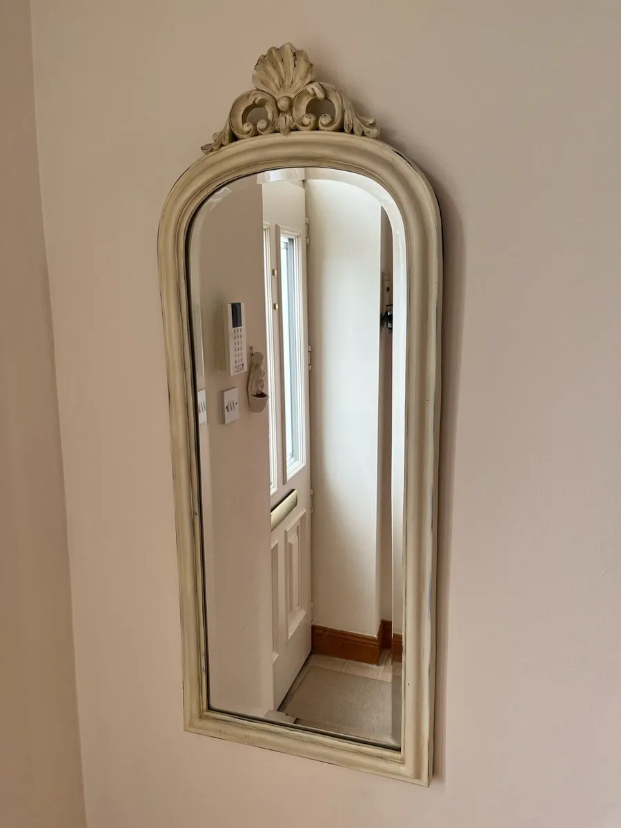 Antique effect hall mirror - Image 1