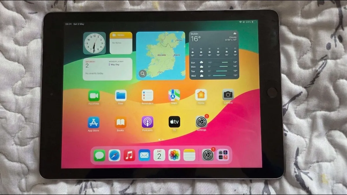 iPad 6th gen - Image 4