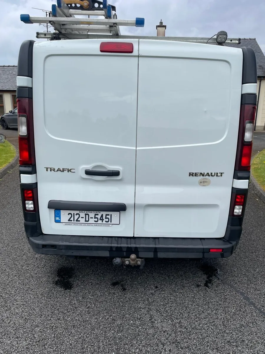 Spotless Renault Traffic - Image 2