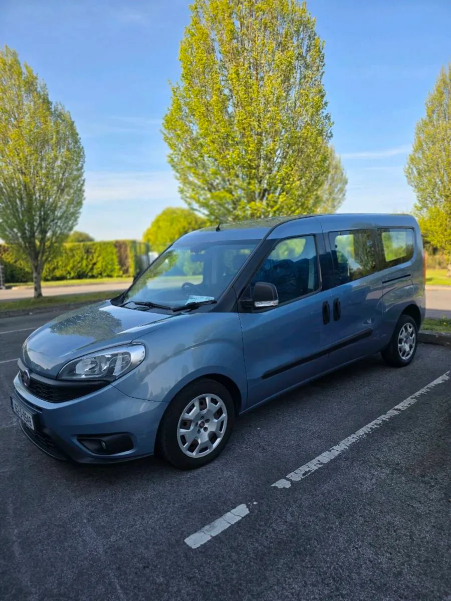 Croew Cab Van - Image 1