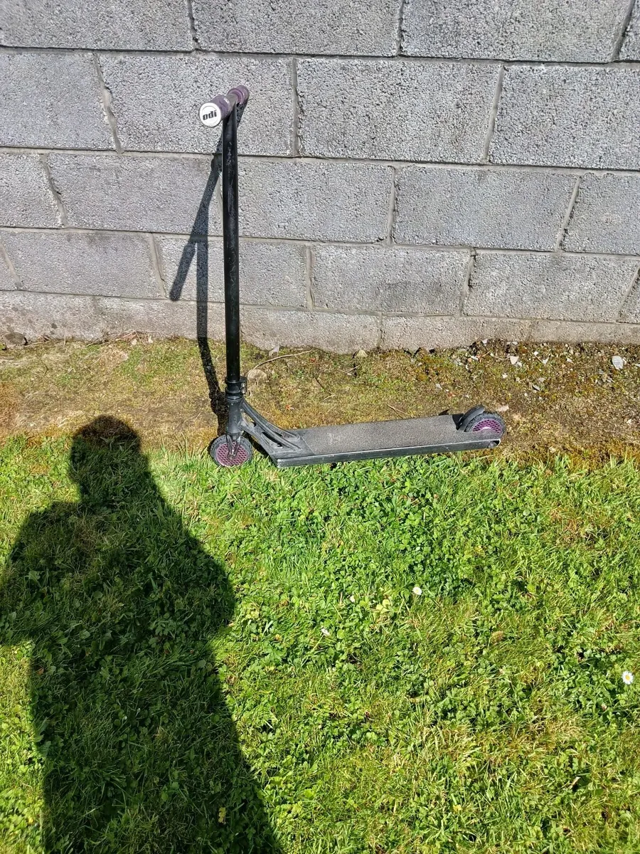Scooter - Image 1