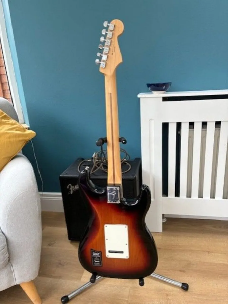 FENDER MEXICAN PLAYER STRATOCASTER LEFT HANDED - Image 4