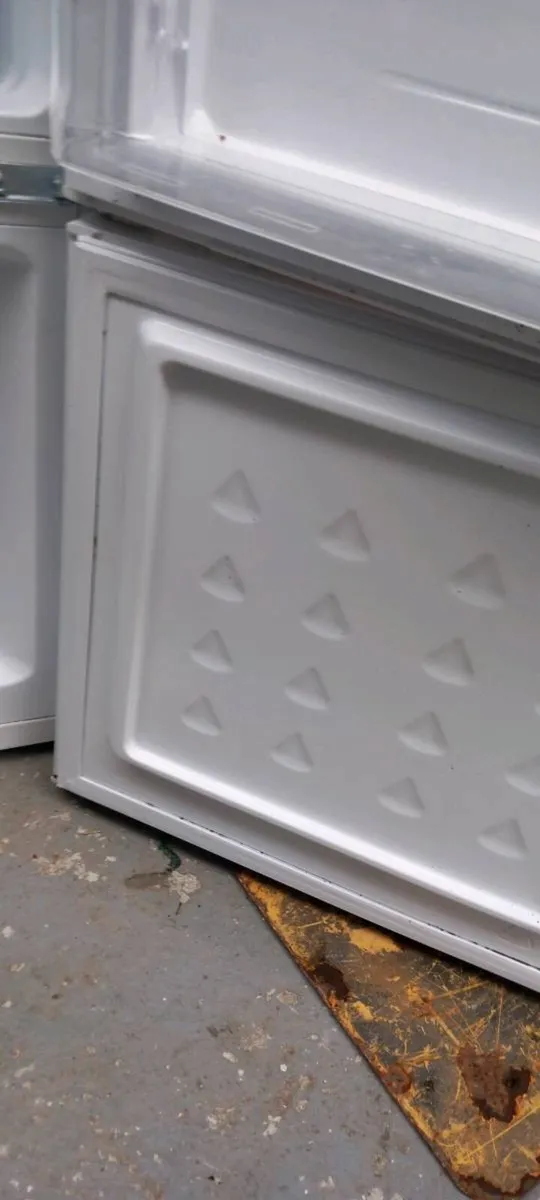 Power point fridge  freezer  as new - Image 4