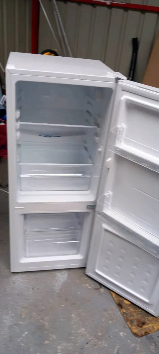 Power point fridge  freezer  as new - Image 2